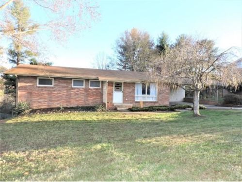 409 Merman Rd, Kingsport, TN 37663-3452