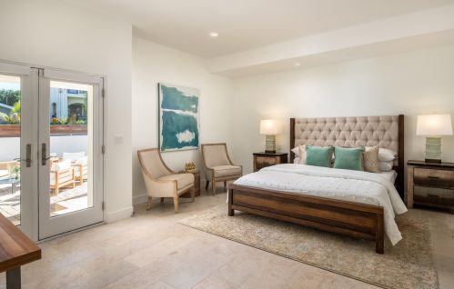 3535 Riviera Dr, San Diego CA 92109-6641 exterior