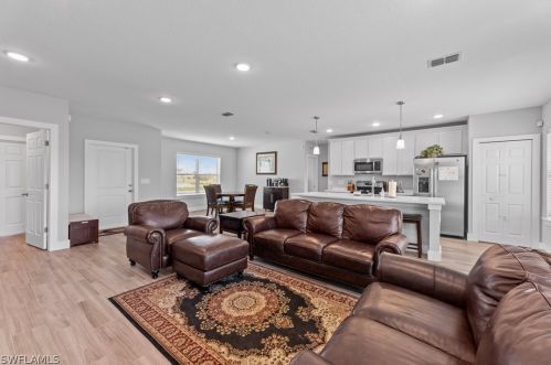 2436 4 St, Cape Coral FL  33909-1923 exterior