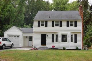 3 Appletree Ln, Newtonville NY  12110-5303 exterior
