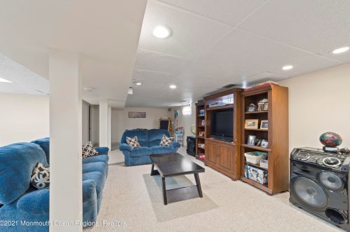 15 Sandburg Dr, Morganville NJ  07751-1428 exterior