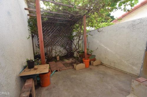 413 Percy St, Oxnard CA  93033-7155 exterior