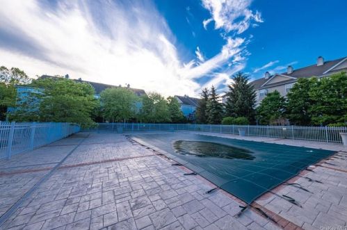 56 Putters Way, Middletown NY  10940-2664 exterior