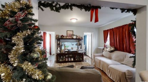 80-57 89th Ave, Jamaica, NY 11421-2410