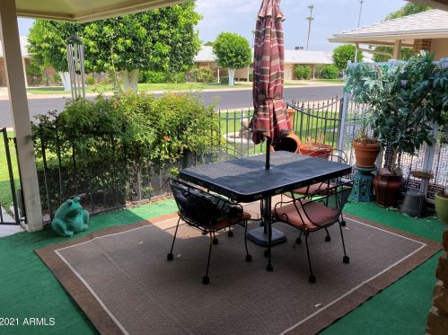 10883 Clair Dr, Sun City, AZ 85351-4364