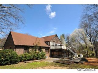 9 Teaneck Trl, Hendersonville, NC 28791-3237