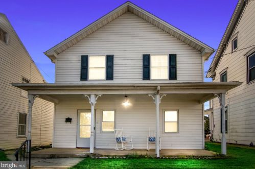 30 Main St, Camp Hill PA  17011-6326 exterior