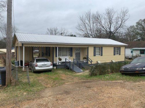 26 Cherry St, Fayette, MS 39069