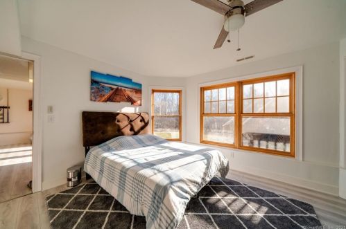 80 Olander Ln, Middletown CT 06457-1574 exterior