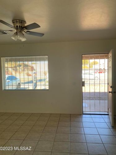 4808 Pima St, Tucson, AZ 85712-3523