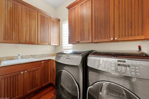 3295 12th Ave, Naples FL  34120-3592 exterior