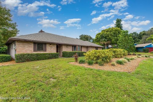 4220 Hickory Lake Ct, Titusville, FL 32780-2823