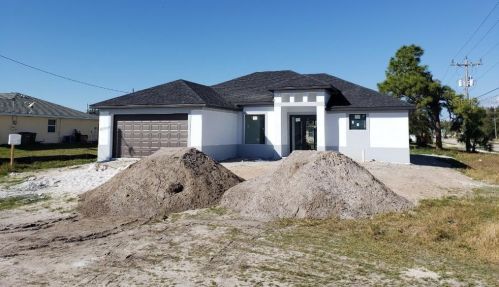 1601 13th Ter, Cape Coral, FL 33990-3847