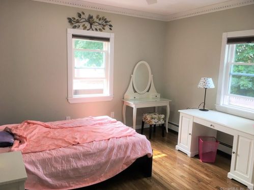 205 Southfield Ave, Stamford CT  06902-7736 exterior