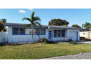 556 46th Pl, Hialeah, FL 33012-3867