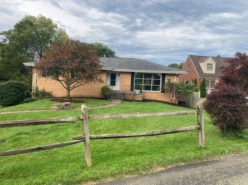 1217 Powers Run Rd, Pittsburgh, PA 15238-2646