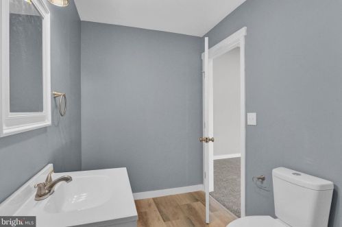 60 Gordon Dr, Carlisle PA  17013-8603 exterior