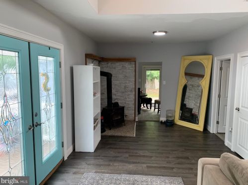 221 Monroeville Rd, Swedesboro NJ  08085-3450 exterior