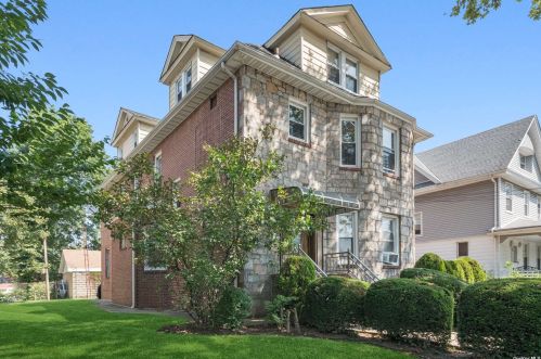 120-21 Hillside Ave, Jamaica, NY 11418-1743