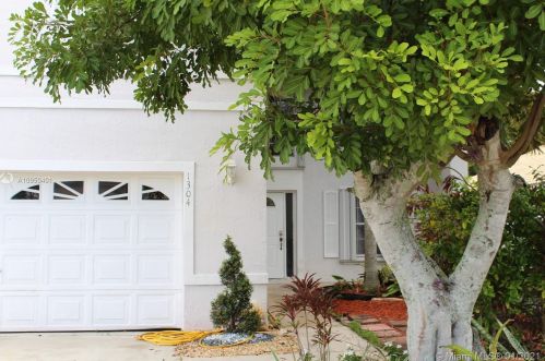 1304 192nd Ave, Hollywood, FL 33029-2984