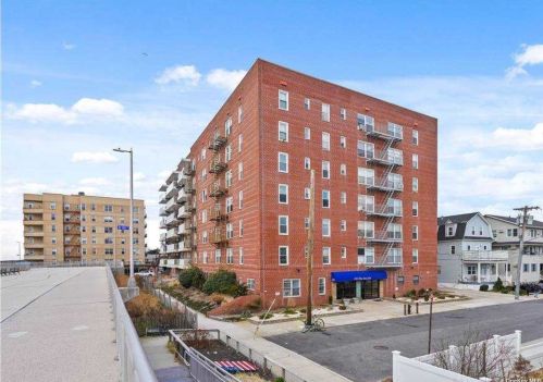 133 Beach 120th St, Far Rockaway NY  11694-1920 exterior