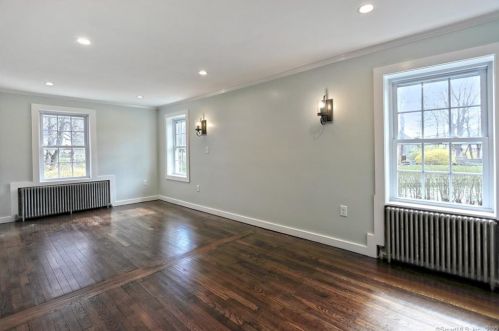 28 Church St, North Branford CT  06471-1417 exterior