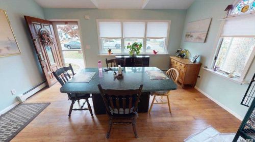 128 Dawn Dr, South Setauket, NY 11720-2242