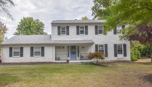 148 College Park Dr, Covington, KY 41017-2567