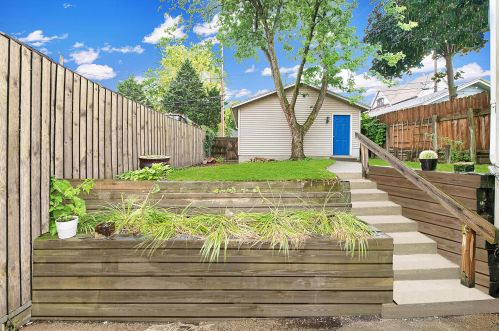 2215 Weil St, Milwaukee, WI 53212-3451