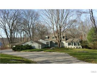 34 Lords Hwy, Weston CT  06883-1619 exterior