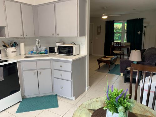 1958 Ridge Rd, West Palm Beach, FL 33408-2856