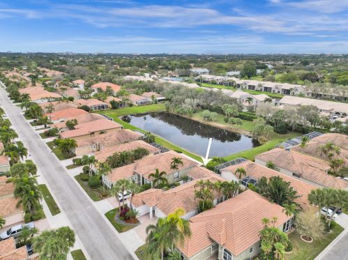 5312 Ventura Dr, Delray Beach, FL 33484-8386