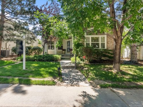 1011 Valentia St, Denver CO  80247-6812 exterior