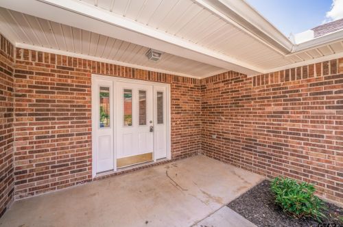 103 Lyle St, Gladewater, TX 75647-4417