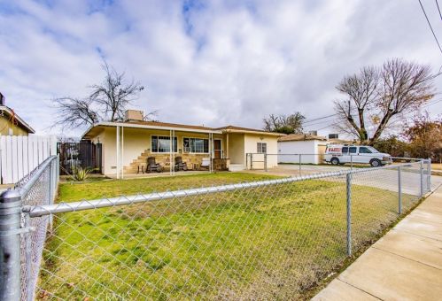1024 Castaic Ave, Bakersfield, CA 93308-3104