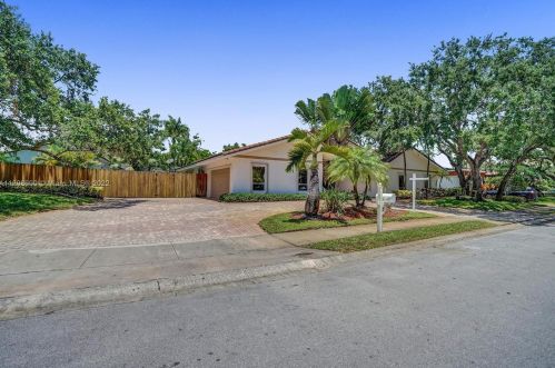 3181 34th St, Hollywood FL  33021-2625 exterior