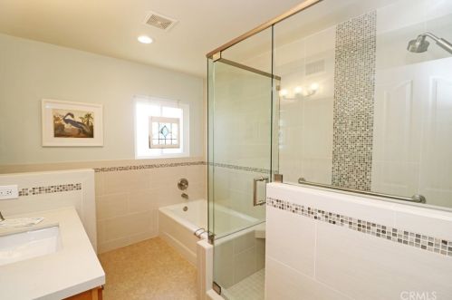 1032 Chestnut Ave, Orange CA 92867-3832 exterior