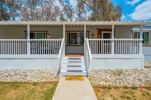 18318 Eucalyptus Ave, Lake Elsinore CA  92532-2084 exterior