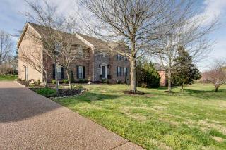 1609 Callie Way Dr, Franklin, TN 37064-1134