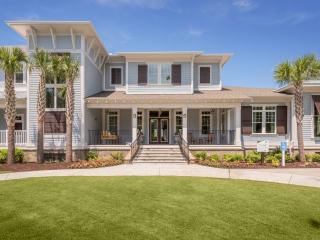 335 Stonewall Ct, Mount Pleasant SC  29464-7980 exterior