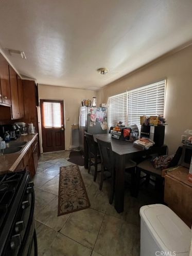 11528 Foster Rd, Norwalk CA  90650-2724 exterior