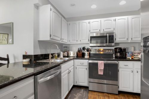 8474 17 Way, Saint Petersburg FL  33702-7235 exterior