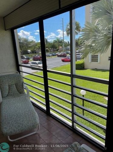 321 3rd St, Dania Beach FL  33004-4728 exterior