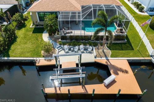1513 50th St, Cape Coral, FL 33914-7489