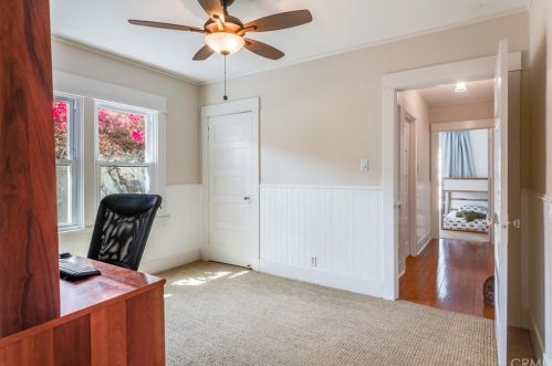 1604 Hickory Ave, Torrance CA 90503-7219 exterior