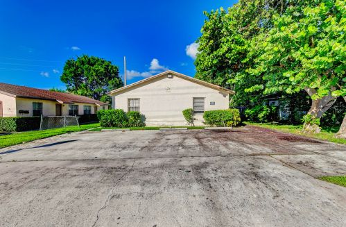 3805 Windsor Ave, West Palm Beach, FL 33407-4041
