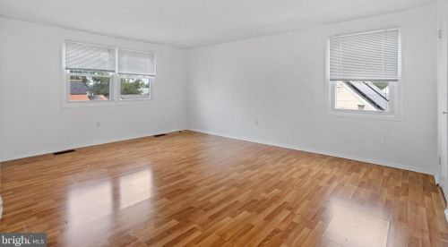 44 Middleton Ln, Willingboro NJ  08046-3148 exterior