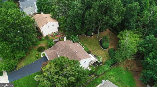 1026 Longspur Rd, Norristown, PA 19403-2045