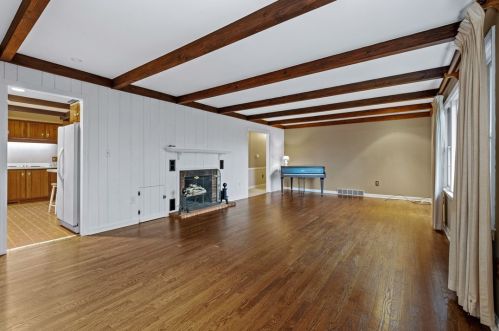 2387 Fairhill Rd, Sewickley PA  15143-9004 exterior