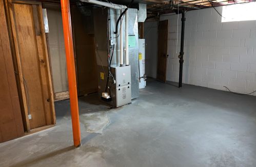 2707 67, Milwaukee WI 53219-3065 exterior